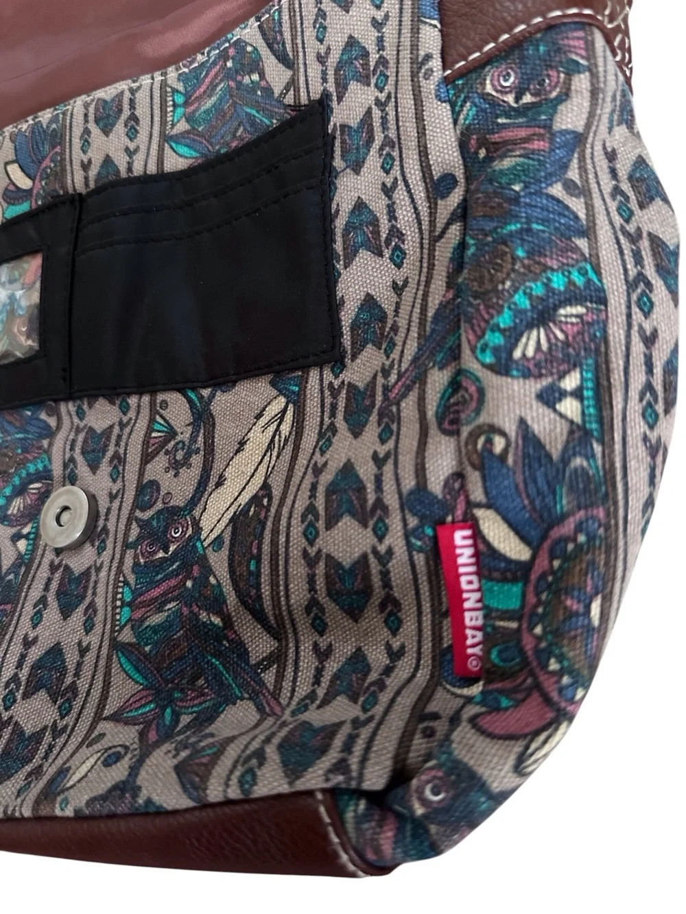 Stylish Multicolor Chevron Men’s Messenger Bag with Brown Leather Trim
